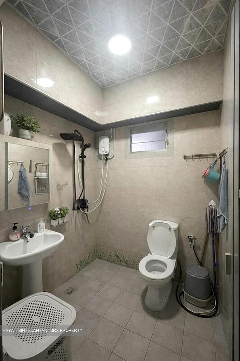 Blk 450 Jade Spring @ Yishun (Yishun), HDB 4 Rooms #515314581
